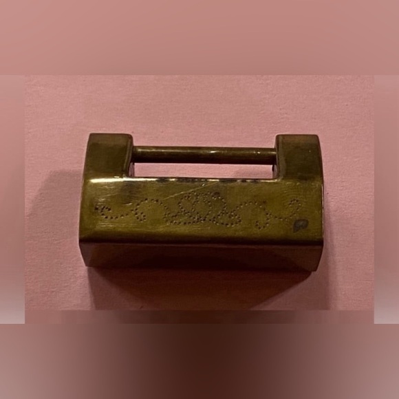 Unique Vintage Other - Vintage Brass Padlock #7986 NO KEY